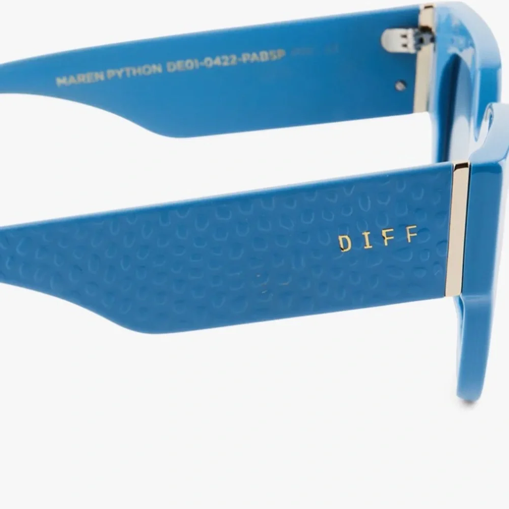 Diff eyewear denim blue sunglasses Maren Python NE